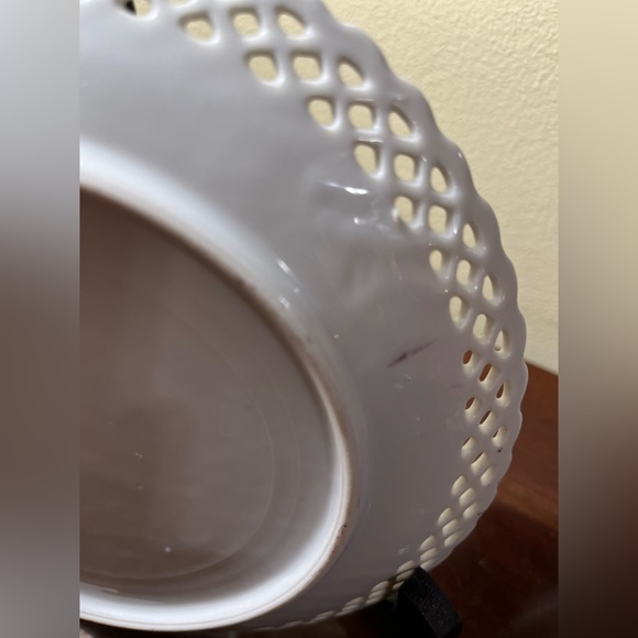 Schumann Bavaria reticulated porcelain plate with gold trim and Dresden floral. - Picture 7 of 9